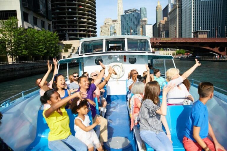 Chicago: Narrated Sightseeing River and Lake Cruise - What to Expect During the Tour