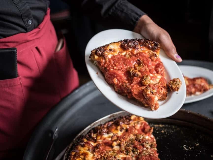 Chicago: Pizza Walking or Bus Tour - The Sum Up