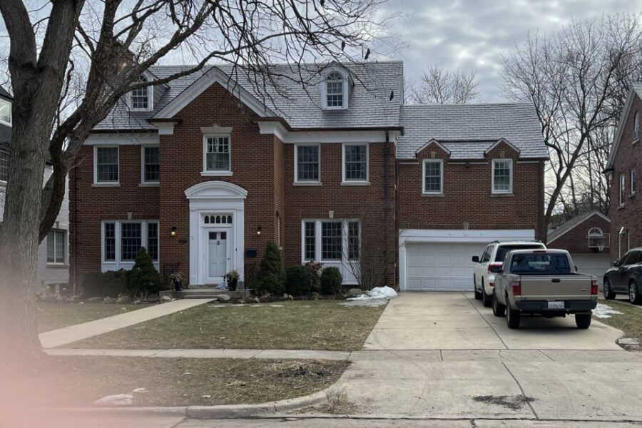 Chicago: Private Guided Tour of Chicago Suburbs Movie Sites - The Sum Up