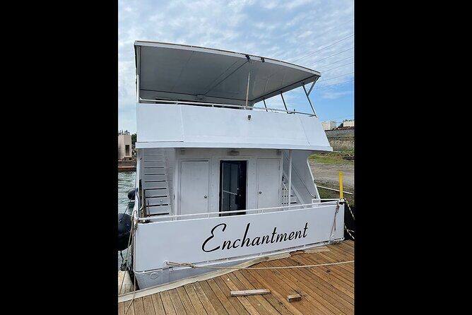 Chicago Skyline Sunday Funday Mimosa/Bloody Mary Party Cruise - The Real Deal: Pros and Cons