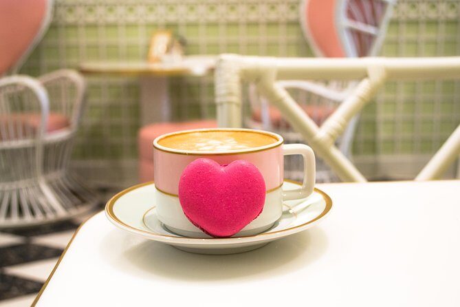 Christmas Lights in Beverly Hills - Private Guide and Free Coffee with Dessert - What Do the Reviews Say?