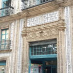 Chronicles of the Center: Living Stories of Mexico City - Who Might Not Find It a Perfect Fit?