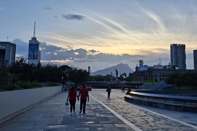 City tour of MTY old quarter rio Santa lucia and fuser - The Practical Side
