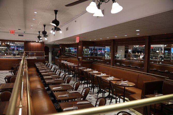 Classic NYC Deli Dinner in the Heart of Times Square - Who Will Appreciate This Tour?