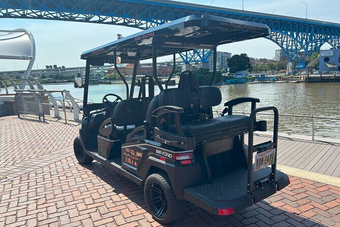 Cleveland Uncorked: Explore The Wine District Tour - The Itinerary in Detail