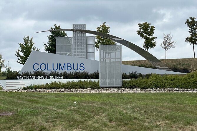 Columbus International Airport Private Transfer with Bus or Coach - Pros and Cons of This Transfer Service