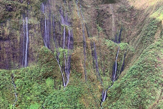 Complete Island 60-Minute Helicopter Tour - How the Experience Feels