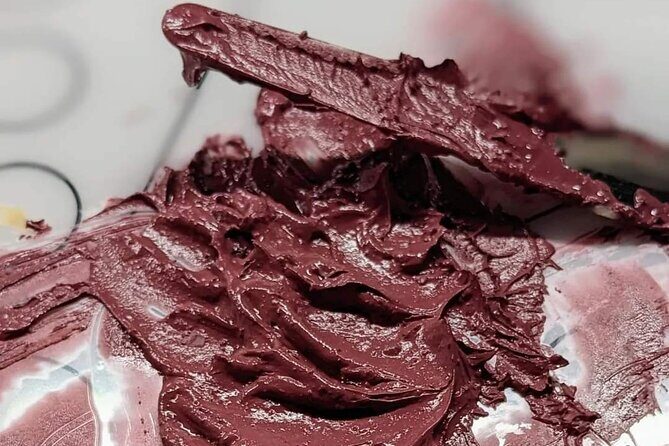 Create your Own Lipstick or Lip gloss Experience in Charlotte - What Do Real Participants Say?