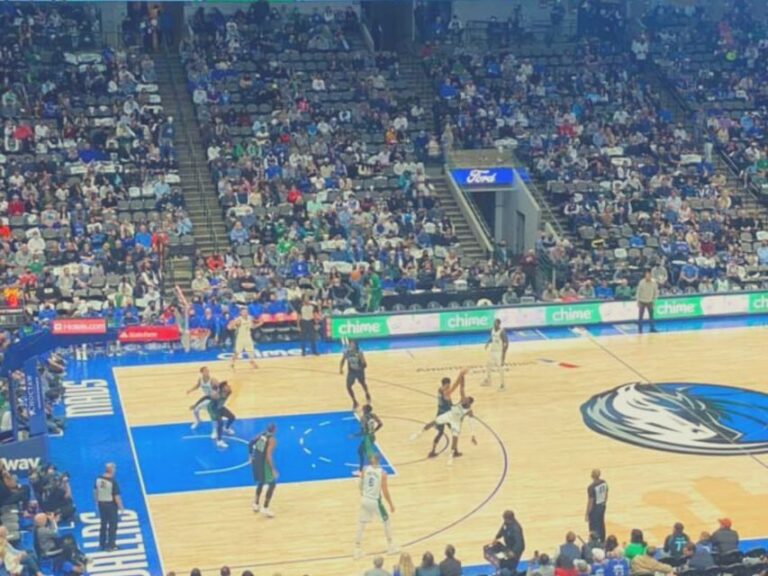 Dallas: Dallas Mavericks Basketball Game Ticket - What You Can Expect from the Ticket