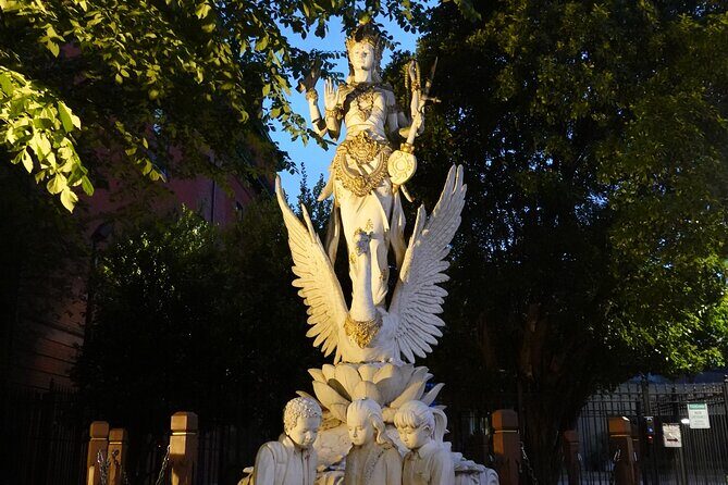 Dark History: Dupont Mansions of the Gilded Age Evening Tour - Deep Dive into the Stops