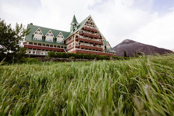 Day Trip to Waterton Lakes NP,Prince of Wales Hotel from Calgary - How Valuable Is the Tour?