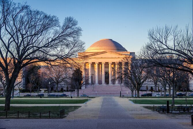 DC Mall: Lincoln Memorial to Cap Hill App Audio GPS Walking Tour - Who Is This Tour Best For?
