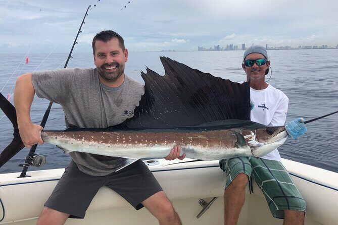 Deep sea fishing charters in Fort Lauderdale aboard 52' Hatteras - The Practical Side: Cost, Duration, and What’s Included