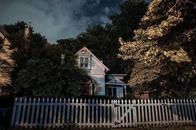 Denver Ghosts: Haunts, Spirits, and Poltergeists Walking Tour - The Pros of the Tour