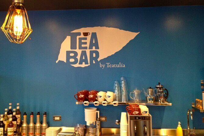 Denver Scavenger Hunt: Eat Denver Dining Deck Hunt! - The Highlights and Landmarks