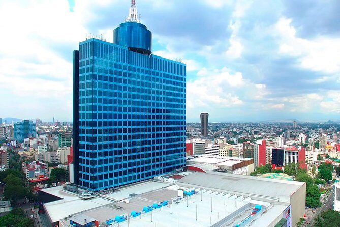 Dinner at a panoramic restaurant and show at Plaza de los Mariachis - The Experience in Detail