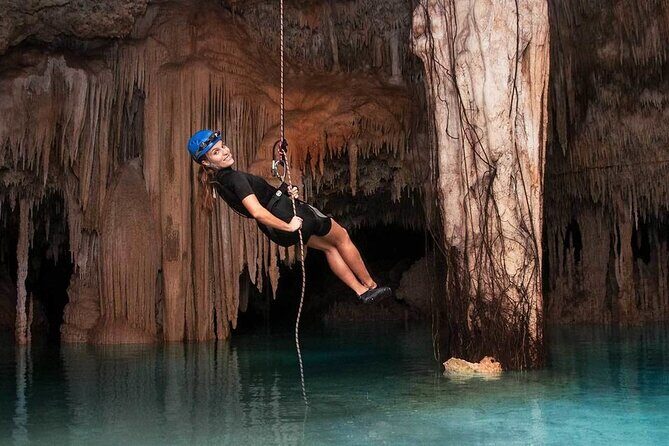 Discover a secret river in middle of the Jungle. Buffet included. - The Experience in Detail