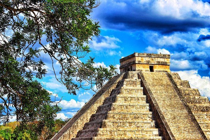 Discover Chichen Itza from Cancun or Maya Riviera - The Downsides to Consider
