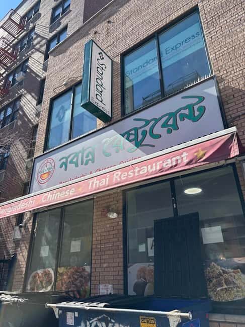 Discover Jackson Heights on foot: Little India, Colombia and Puebla York. - The Heart of the Experience: Cultural Flavors & Local Stories