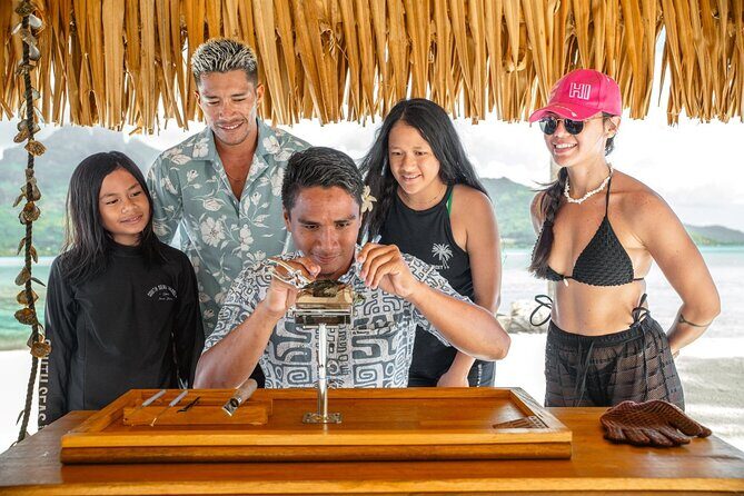 Discover the black pearl in Bora Bora - The Oyster Harvesting