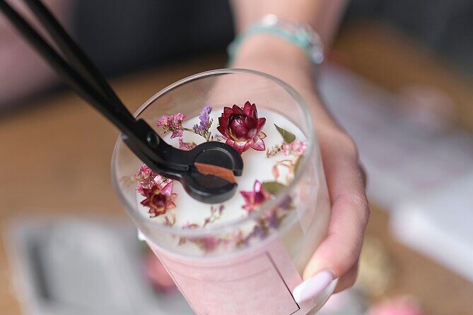 DIY Candle Making Class at a Local Wine Bar in Atlanta - What to Expect During the Candle-Making Experience