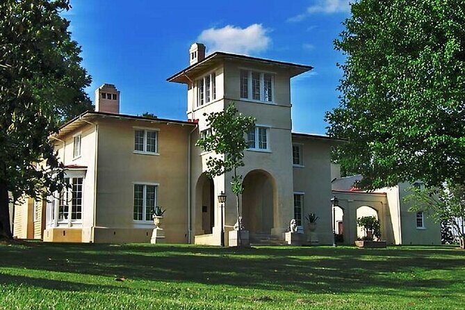 Downtown Greensboro Historic Walking Tour - The Experience in Detail