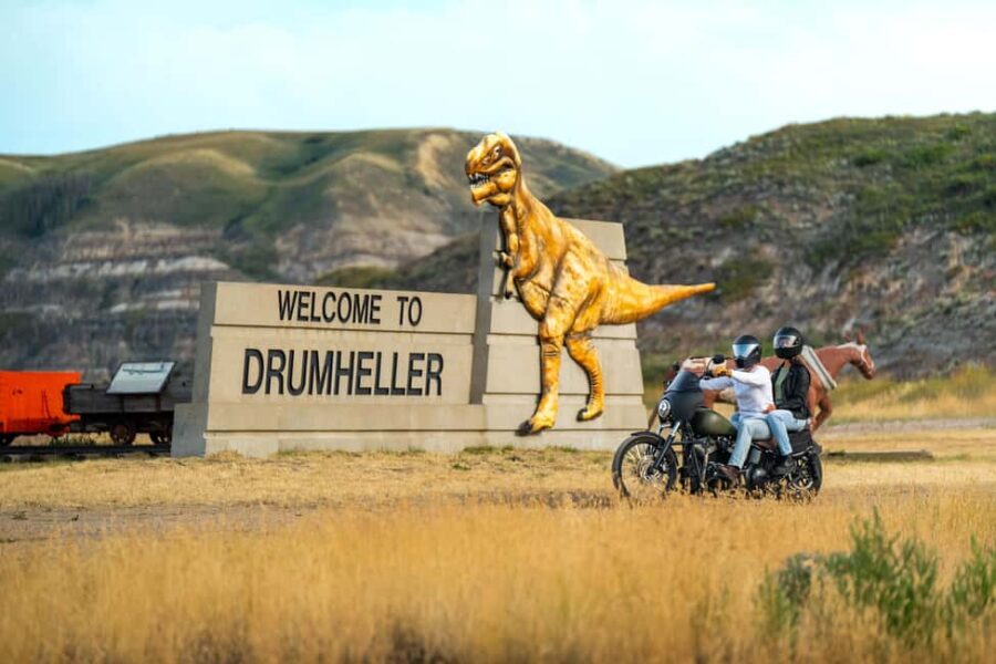 Drumheller: Dinosaurs, Canyons, & Hoodoos Day Tour - Is It Worth the Price?