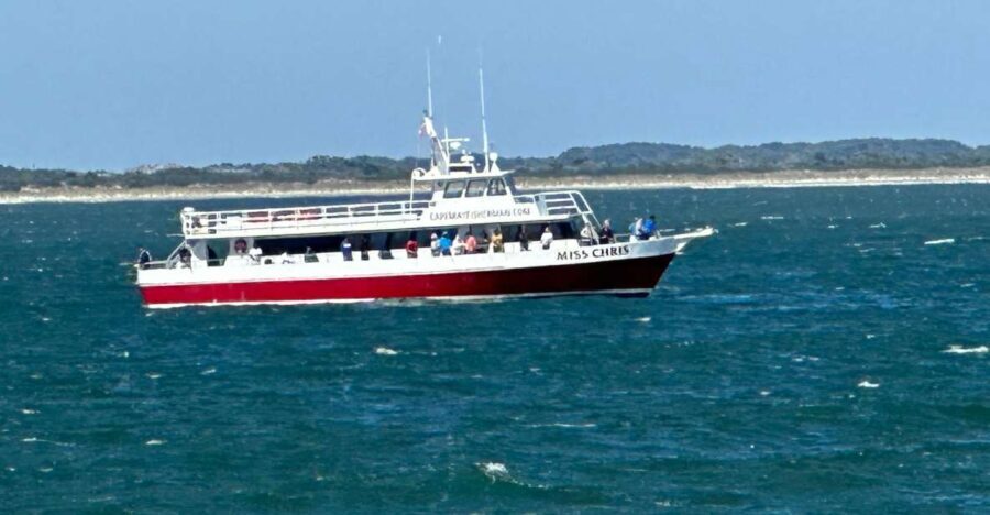 Early Bird Fishing - The Boat and Crew: Comfort and Safety