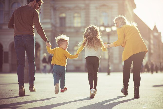 Epic Washington DC Bar Crawl: By Lets Roam - How It Works and What to Expect