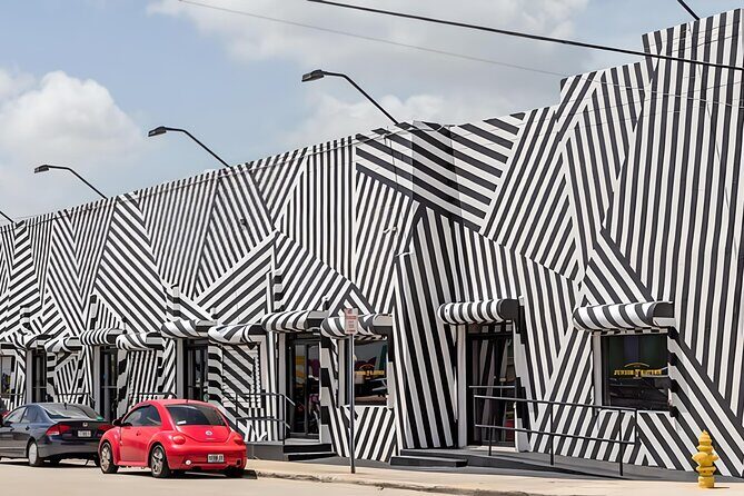 Explore in the Vibrant Art Scene of Wynwood Art Private Tour - The Itinerary Breakdown