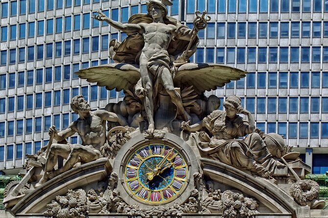 Fifth Avenue Unveiled: Luxury, History & Icons Walking tour - Who Should Consider This Tour?