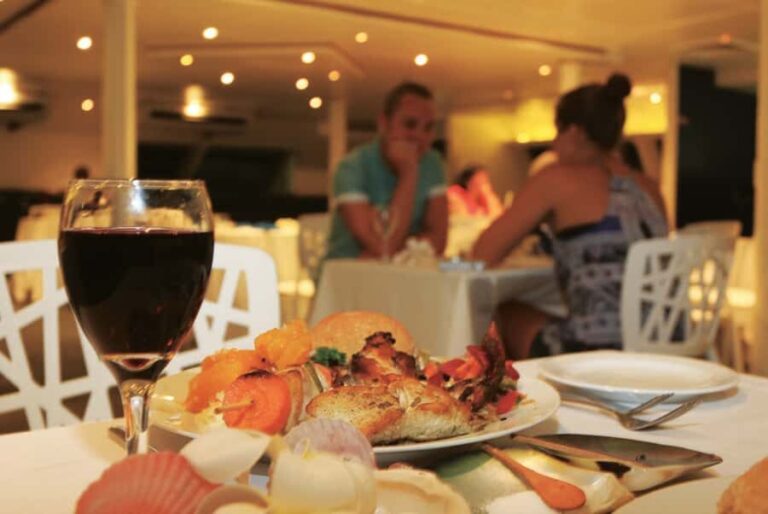 Fiji: Captain Cook Cruises Sunset Dinner Cruise with Lobster - Who Is This Tour Best For?