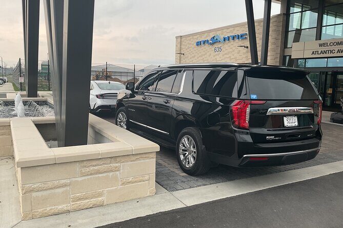 First class limo in Nashville, Tennessee luxury car - What the Experience Looks Like