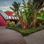 Food and Drink Tasting at the Historic Formosa Cafe - Who Is This Tour Best For?