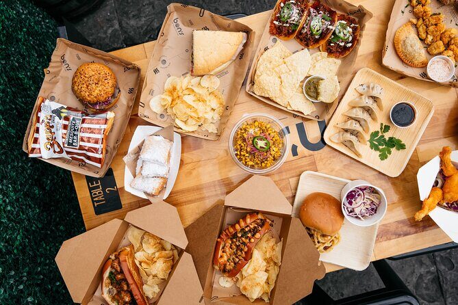 French Quarter Boozy Lunch Crawl with Seafood Boil - The Tour Guide and Atmosphere