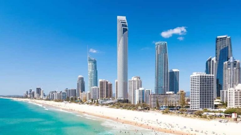 From Brisbane: Gold Coast Day Tour with Lunch - What’s the Real Value?