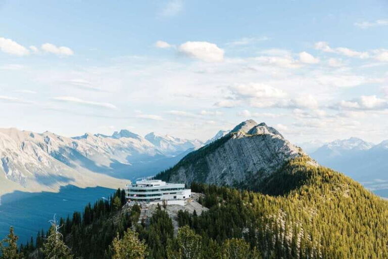 From Calgary: Banff Tour with Gondola & Lake Cruise - The Drive into the Rockies