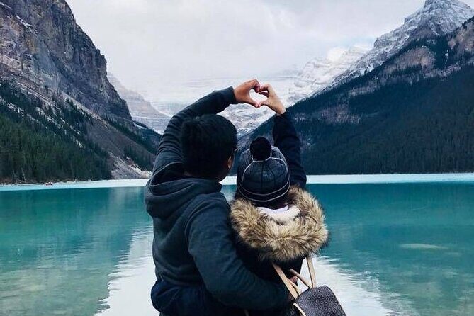 From Calgary: Moraine, Lake Louise & Johnston Canyon- Shared Tour - What’s Included and What to Consider