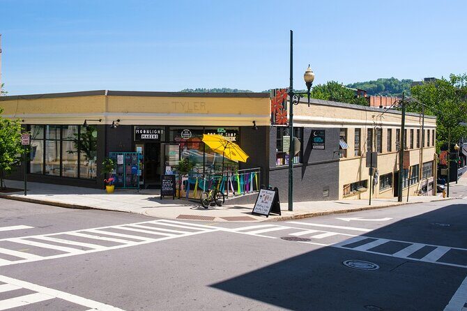 From Grove Arcade to Pack Square: Asheville Walking Tour - The Tour Experience