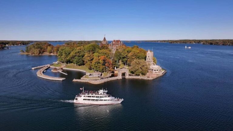 From Ivy Lea: 2-Hour Two Castle 1000 Islands Scenic Cruise - Onboard Experience: Comfort and Convenience