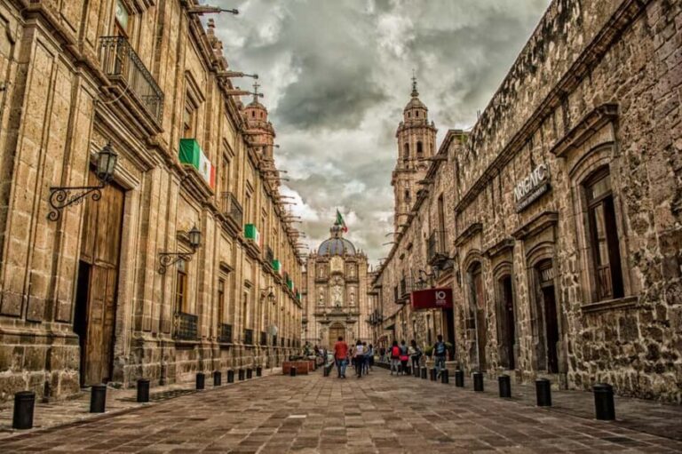 From Mexico City and Puebla: PURO MEXICANO (8 CITIES) 10 DAYS - Transportation, Accommodation, and Guides