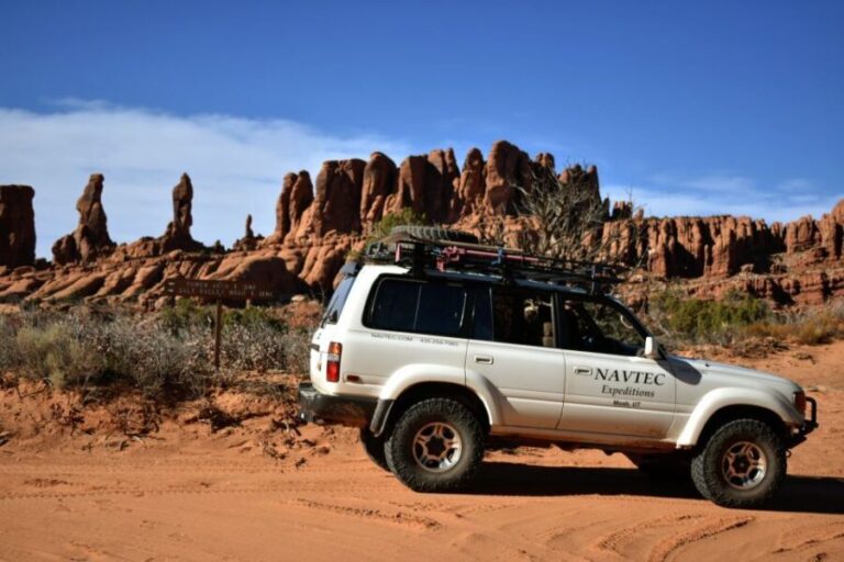From Moab: Arches National Park 4x4 Drive and Hiking Tour - The Hiking Experience