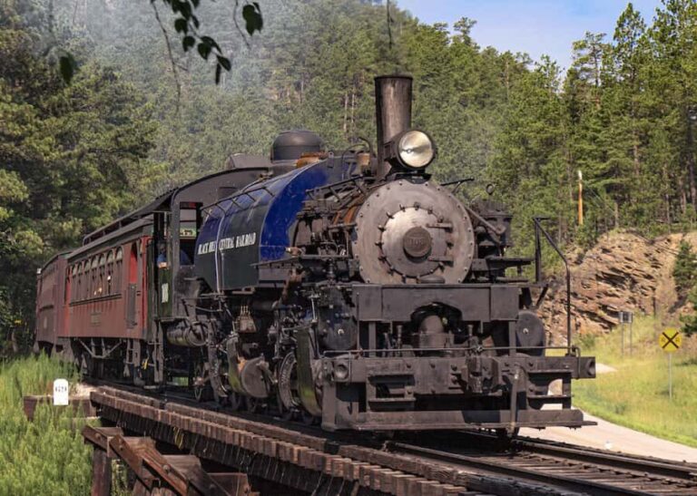 From Rapid City: 1880 Train Guided Tour - The Towns: Keystone and Hill City