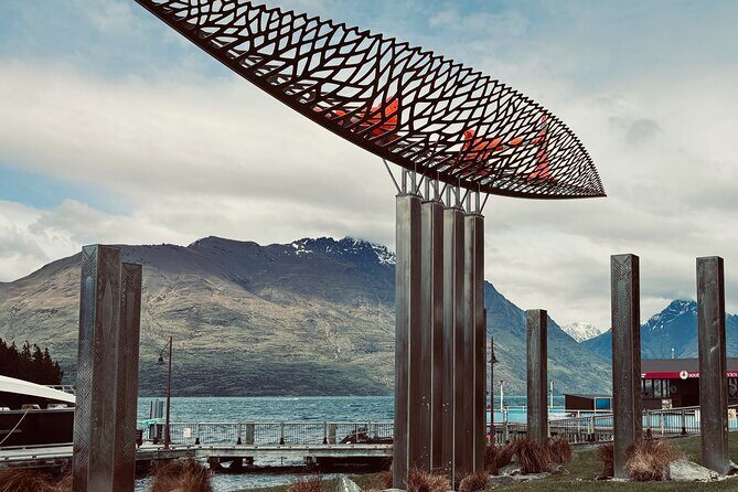 From the Green to the Grave: An Audio Tour of Queenstown - A Deep Dive into the Tour Experience
