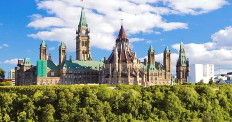 From Toronto: Montreal and Quebec 3-Day Tour - The Experience: What It Feels Like