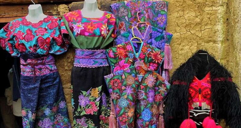 FromSan Cristobal:Zinacantán andSanJuanChamula ENGLISH GUIDE - What’s Included and What’s Not