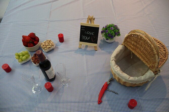 Full Package Picnic Basket in Mexico City - Who Will Love This Experience