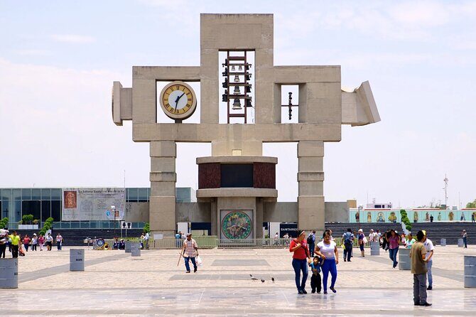 Full tour of the Basilica of Guadalupe - Starting with a Historic Overview at Plaza de las Tres Culturas