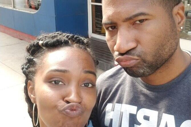 Fun City Scavenger Hunt in Albuquerque by 3Quest Challenge - Walking Through the Quests