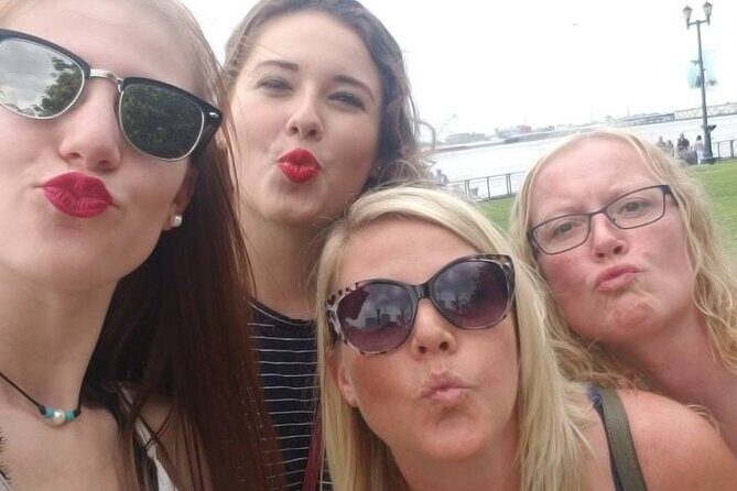 Fun City Scavenger Hunt in Chicago by 3Quest Challenge - What to Expect During the Hunt